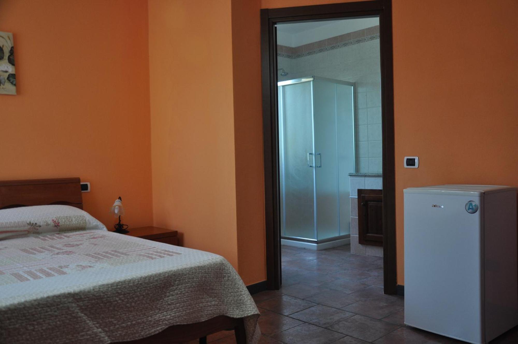 B&B Gassa D'Amante Capoterra Exterior foto